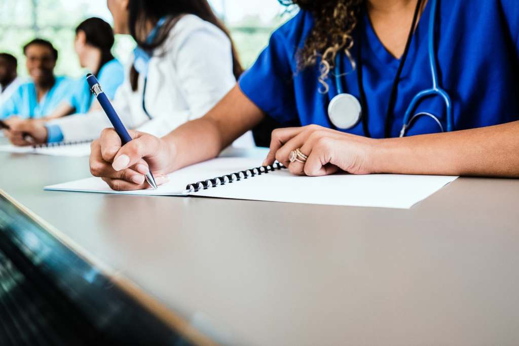 travel nurse continuing education
