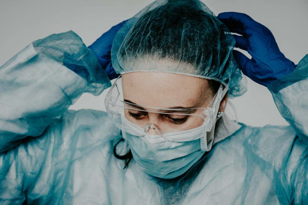 Travel Nurse Resources for COVID-19 Job Cancellations & Unemployment travel nurse covid19 unit