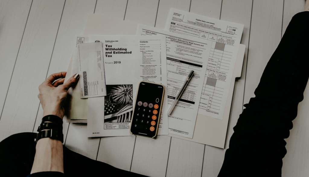 Hired: 3 Tips to Book a Travel Nurse Job During COVID-19 travel nurse budget