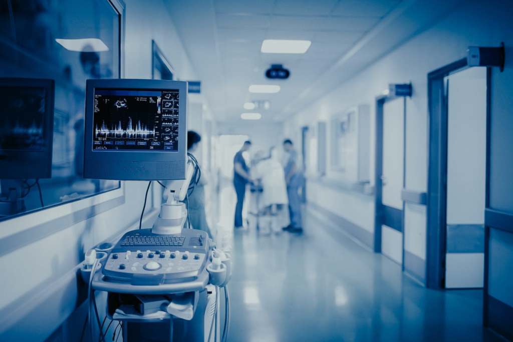 Travel Nurses Explain Working in ICU During COVID-19 icu covid unit