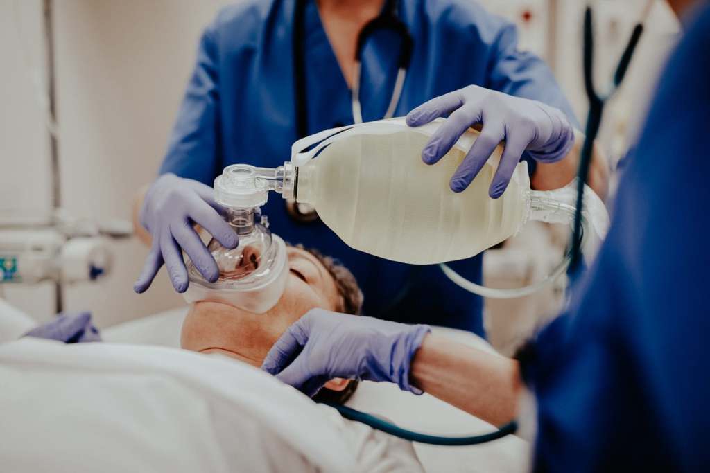 Travel Nurses Explain Working in ICU During COVID-19 Travel Nurses Explain Working in ICU During COVID-19