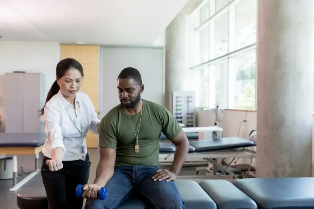 Injured soldier recovers in rehabilitation center