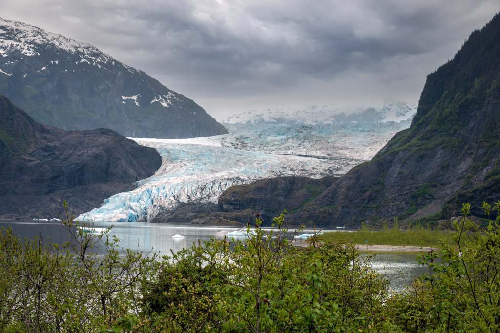 10 Must-See Alaska Destinations for Healthcare Travelers