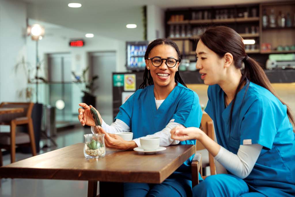 6 Reasons to Network as a Healthcare Traveler