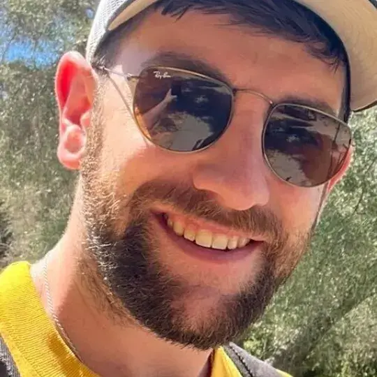 Meet The TotalMed Team - Ian L., Travel Recruiter